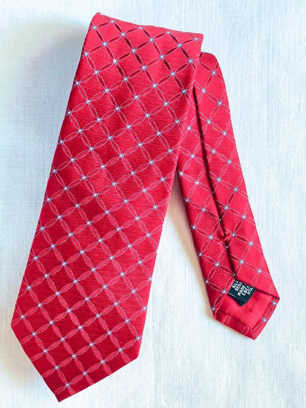 BOSS Hugo Boss 100% Silk Tie Jacquard Geometric Chain Link Red Made in Italy